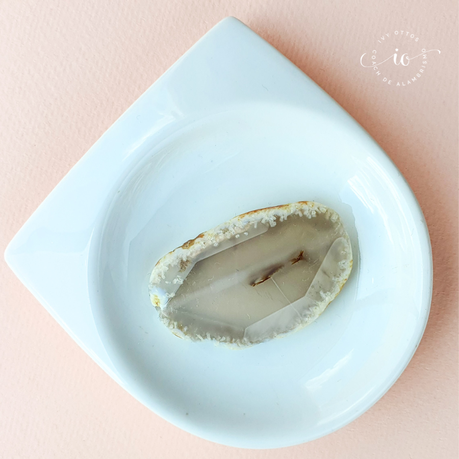 Maxipiedras exóticas: Ágata gris freeform 35x55mm