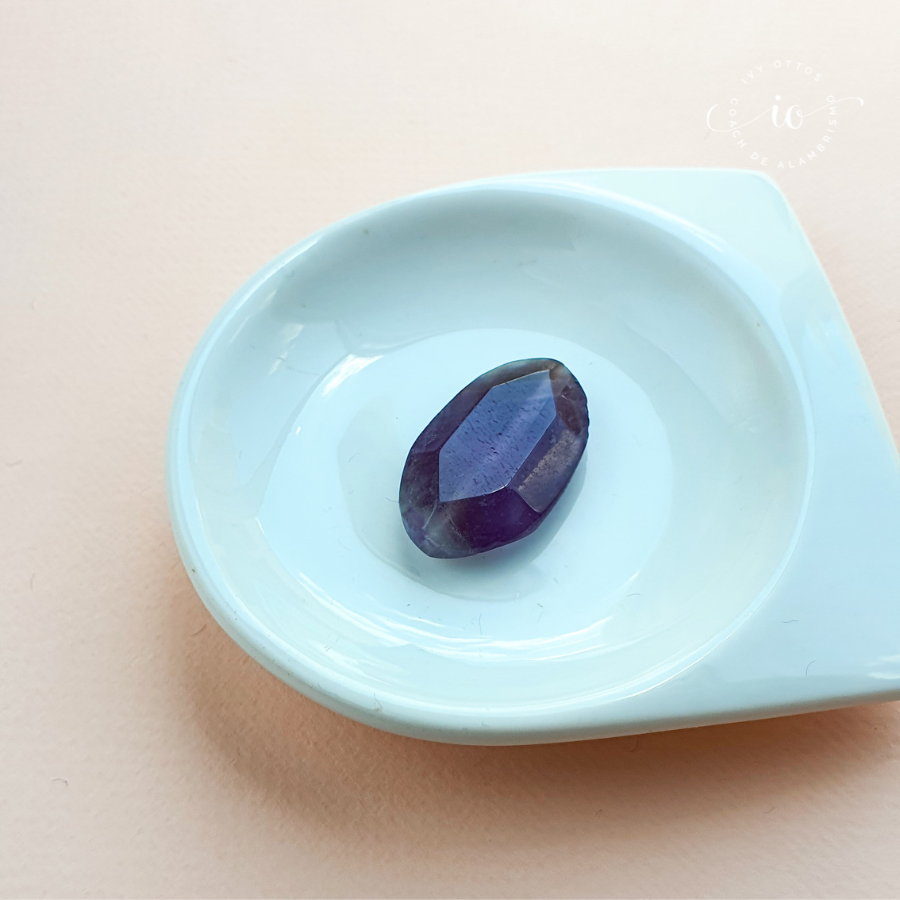 Maxipiedras exóticas: Amatista facetada 35x23mm