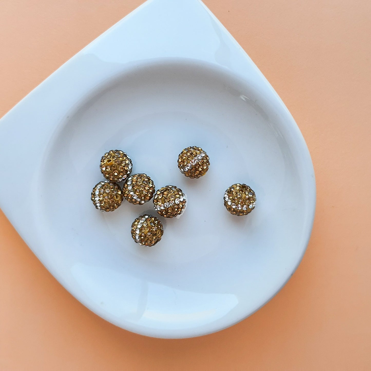 Espinela: Esfera dorada con plateado 10mm