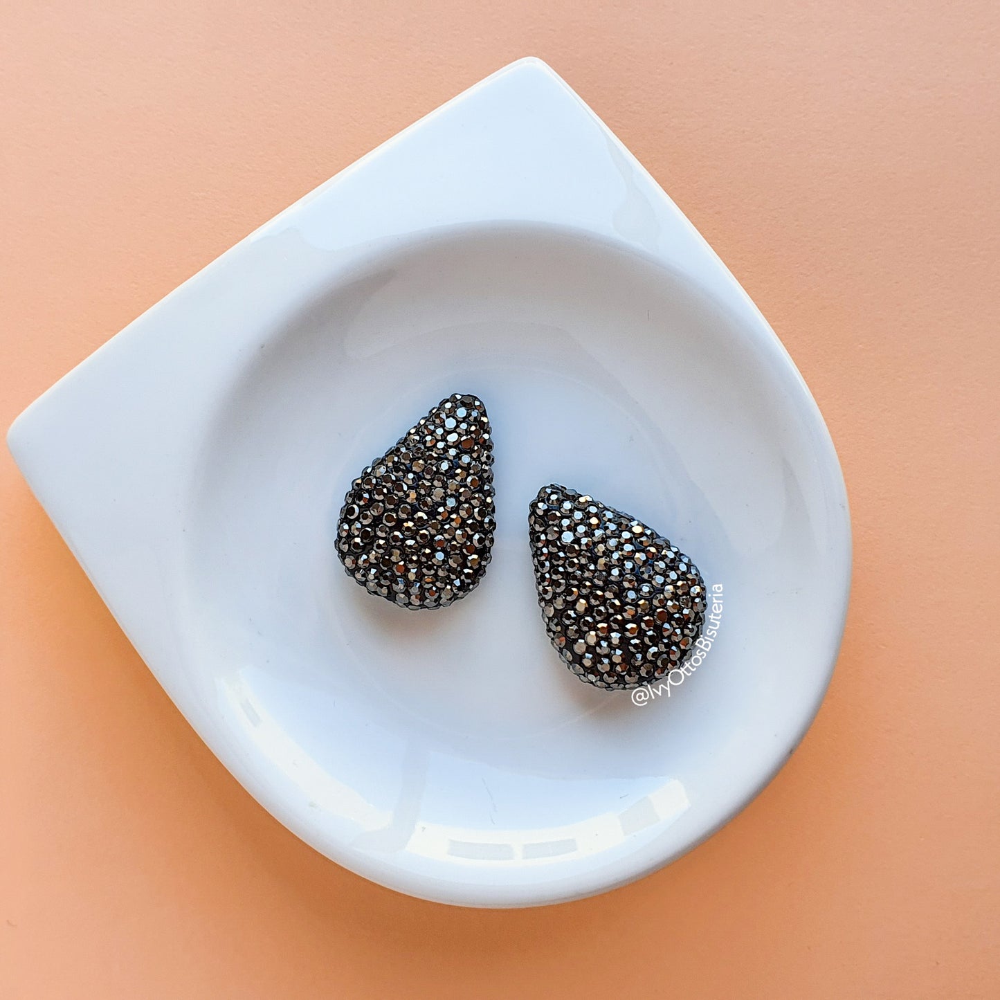 Espinela: Gota plana plomo 27x20mm