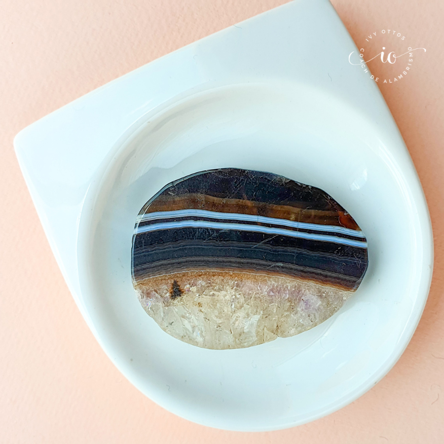 Maxipiedras exóticas: Ágata negra cristalizada 55x41mm