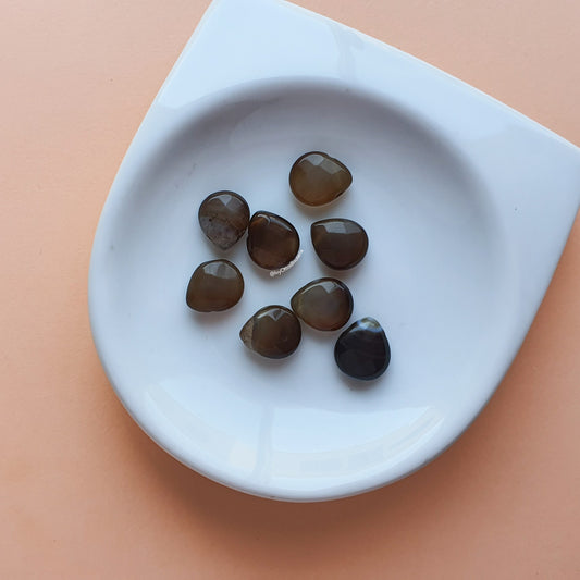 Piedras naturales: Gota facetada de ágata café 8mm